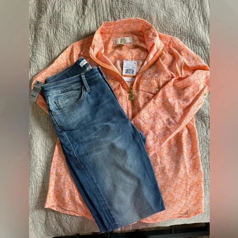 Women’s NWT Sz Sm Michael Kors Blouse and size 27 Mavi Straight Leg Jeans